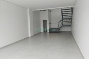 Loja com 100m², no bairro Rio Branco em Caxias do Sul para Alugar