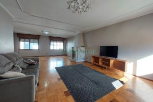 Apto Mobiliado com 269m², 4 dormitórios, 2 vagas, no bairro São Pelegrino em Caxias do Sul para Alugar