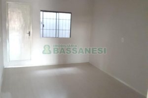 Casa com 208m², 3 dormitórios, 3 vagas, no bairro Planalto em Caxias do Sul para Comprar