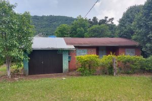 Chácara, 2 dormitórios, 1 vaga, no bairro Galópolis em Caxias do Sul para Comprar