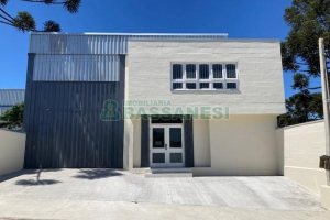 Pavilhão com 483m², no bairro São Virgílio em Caxias do Sul para Alugar