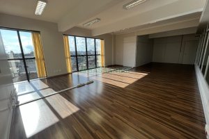 Sala com 400m², 10 vagas, no bairro Pio X em Caxias do Sul para Alugar