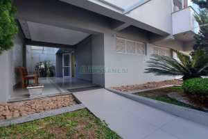 Apartamento com 92m², 2 dormitórios, 2 vagas, no bairro Sanvitto em Caxias do Sul para Comprar