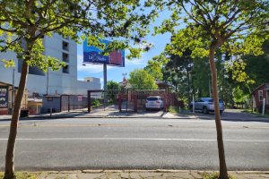 Casa, no bairro Santa Catarina em Caxias do Sul para Comprar