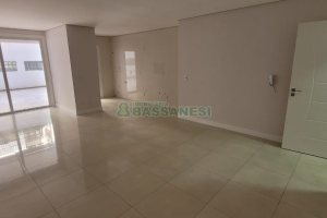 Apartamento com 276m², 3 dormitórios, 2 vagas, no bairro Pio X em Caxias do Sul para Comprar