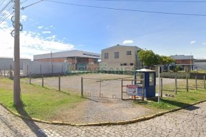 Terreno com 741m², no bairro Cinqüentenário em Caxias do Sul para Comprar
