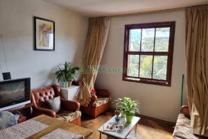 Predio com 300m², 6 dormitórios, no bairro Centro em Caxias do Sul para Comprar