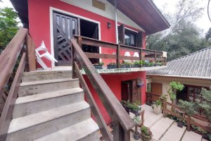 Casa com 152m², 3 dormitórios, 3 vagas, no bairro Kayser em Caxias do Sul para Alugar ou Comprar