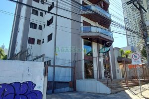 Apartamento com 160m², 3 dormitórios, 2 vagas, no bairro Centro em Caxias do Sul para Comprar