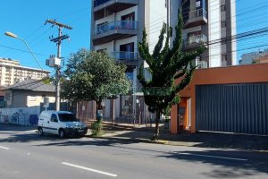 Apartamento com 160m², 3 dormitórios, 2 vagas, no bairro Centro em Caxias do Sul para Comprar