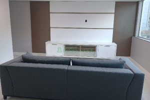 Apto Mobiliado com 296m², 3 dormitórios, 3 vagas, no bairro São Leopoldo em Caxias do Sul para Alugar ou Comprar