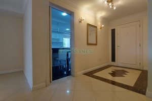 Apto Mobiliado com 187m², 3 dormitórios, 2 vagas, no bairro Lourdes em Caxias do Sul para Comprar