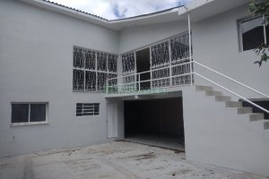 Casa com 300m², 5 dormitórios, 4 vagas, no bairro Nossa Senhora de Fátima em Caxias do Sul para Comprar