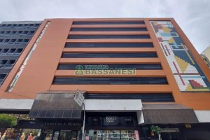 Box com 12m², no bairro Centro em Caxias do Sul para Alugar ou Comprar