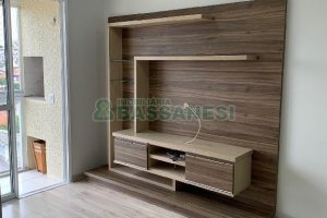 Apto Mobiliado com 56m², 2 dormitórios, 1 vaga, no bairro Cinqüentenário em Caxias do Sul para Alugar