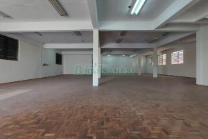 Loja com 514m², no bairro Lourdes em Caxias do Sul para Alugar