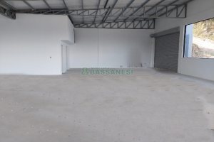 Sala com 430m², no bairro Esplanada em Caxias do Sul para Alugar