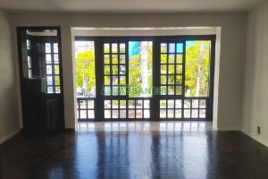 Predio com 344m², 4 dormitórios, no bairro Centro em Caxias do Sul para Comprar