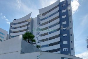 Apto Mobiliado com 49m², 1 dormitório, 1 vaga, no bairro Villagio Iguatemi em Caxias do Sul para Alugar