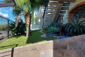 Casa com 260m², 3 dormitórios, 3 vagas, no bairro Santa Catarina em Caxias do Sul para Comprar