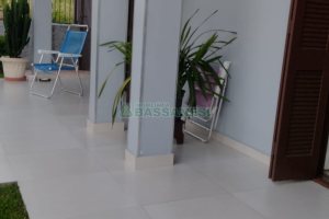 Casa com 125m², 3 dormitórios, 2 vagas, no bairro Desvio Rizzo em Caxias do Sul para Comprar