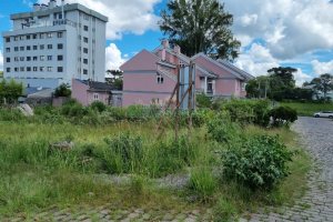 Terreno com 360m², no bairro Nossa Senhora da Saúde em Caxias do Sul para Comprar