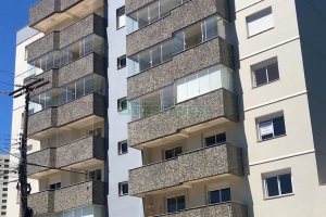 Apto Mobiliado com 86m², 2 dormitórios, 2 vagas, no bairro Cinqüentenário em Caxias do Sul para Alugar