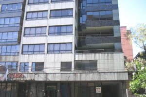 Loja com 500m², no bairro Centro em Caxias do Sul para Alugar