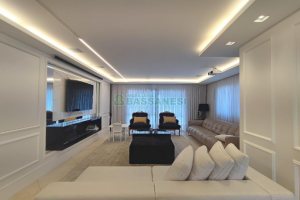 Apto Mobiliado com 304m², 3 dormitórios, 5 vagas, no bairro São Pelegrino em Caxias do Sul para Alugar