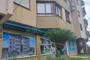 Loja com 129m², no bairro Cinqüentenário em Caxias do Sul para Comprar