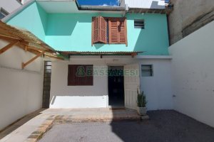 Casa Comercial com 172m², 3 dormitórios, no bairro Lourdes em Caxias do Sul para Comprar