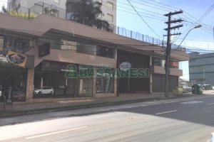 Loja com 64m², 2 vagas, no bairro Pio X em Caxias do Sul para Alugar