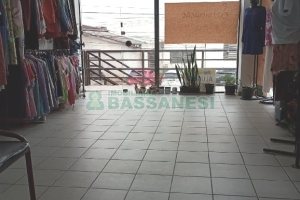 Loja com 64m², 2 vagas, no bairro Pio X em Caxias do Sul para Alugar