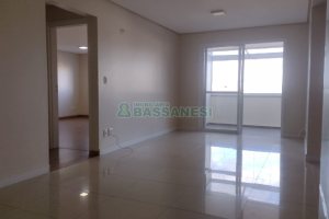 Apartamento com 103m², 2 dormitórios, 1 vaga, no bairro Esplanada em Caxias do Sul para Comprar
