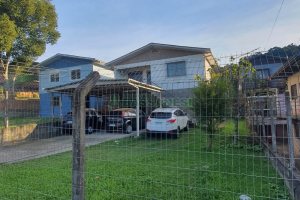 Casa com 128m², 3 dormitórios, 3 vagas, no bairro Desvio Rizzo em Caxias do Sul para Comprar