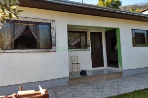 Casa, 3 dormitórios, 1 vaga, no bairro Vila Cristina em Caxias do Sul para Comprar