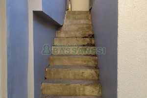 Casa Comercial com 280m², 3 dormitórios, 1 vaga, no bairro Medianeira em Caxias do Sul para Alugar