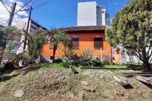 Casa com 120m², 3 dormitórios, 4 vagas, no bairro São Pelegrino em Caxias do Sul para Alugar