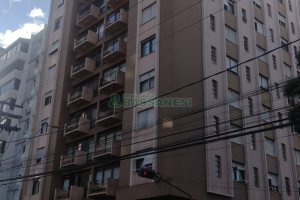Apartamento com 190m², 3 dormitórios, 2 vagas, no bairro Centro em Caxias do Sul para Comprar