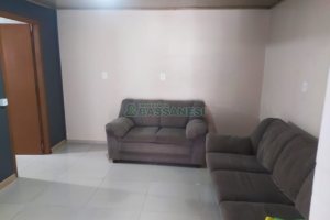 Casa com 80m², 2 dormitórios, 1 vaga, no bairro São Caetano em Caxias do Sul para Comprar