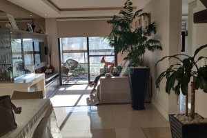 Apartamento com 129m², 3 dormitórios, 2 vagas, no bairro Lourdes em Caxias do Sul para Comprar