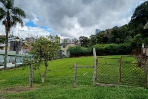 Terreno, no bairro Petrópolis em Caxias do Sul para Comprar