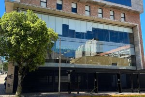 Loja com 697m², 6 vagas, no bairro São Pelegrino em Caxias do Sul para Alugar