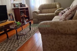 Casa com 188m², 3 dormitórios, 1 vaga, no bairro Jardim das Hortências em Caxias do Sul para Comprar