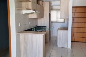 Apartamento com 55m², 2 dormitórios, 1 vaga, no bairro São Victor COHAB em Caxias do Sul para Comprar