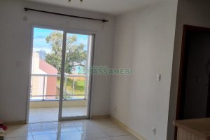 Apartamento com 55m², 2 dormitórios, 1 vaga, no bairro São Victor COHAB em Caxias do Sul para Comprar