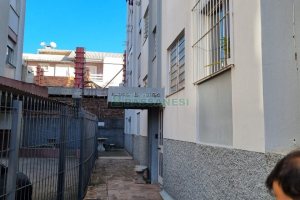 Apartamento com 57m², 2 dormitórios, 1 vaga, no bairro Jardim América em Caxias do Sul para Comprar