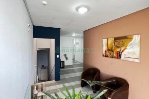 Apartamento com 96m², 2 dormitórios, 2 vagas, no bairro Petrópolis em Caxias do Sul para Comprar