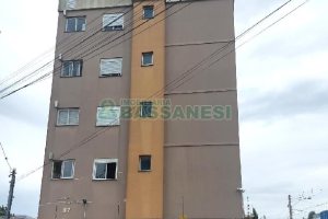 Apartamento com 62m², 2 dormitórios, 1 vaga, no bairro Desvio Rizzo em Caxias do Sul para Comprar