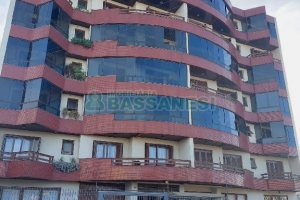 Apto Mobiliado com 117m², 3 dormitórios, 2 vagas, no bairro Cruzeiro em Caxias do Sul para Comprar